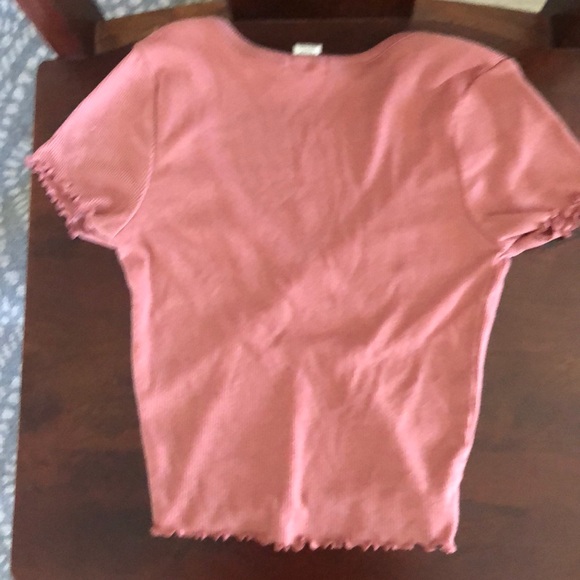 Tilly’s low cut, dark pink, tight cropped tee. - Picture 2 of 2